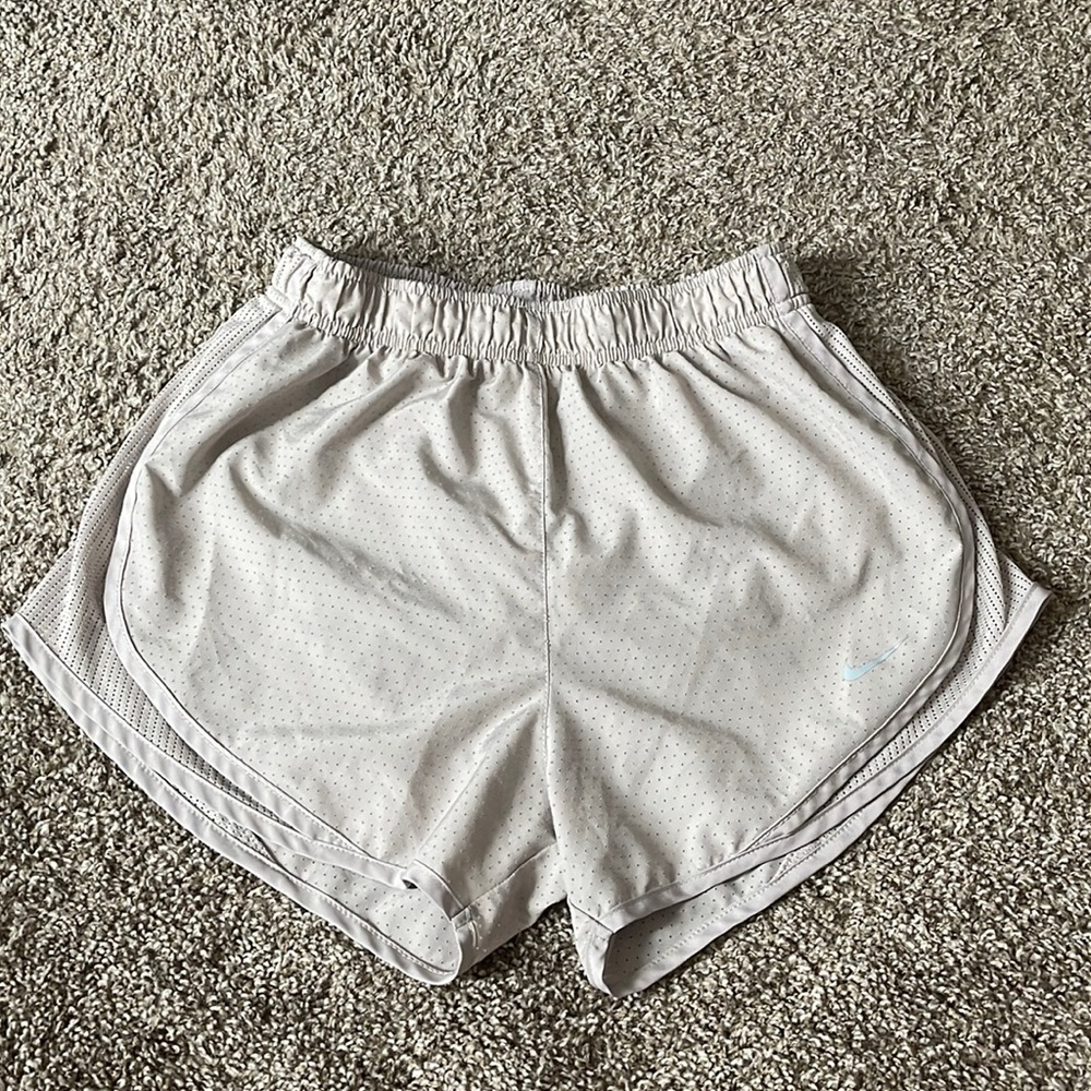 Nike tempo running shorts, like new!